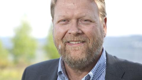 GODT FORN�YD: Administrerende direkt�r i Toyota Norge, Lars-Erik �r�y, er godt forn�d med resultatet i unders�kelsen. Foto: Toyota