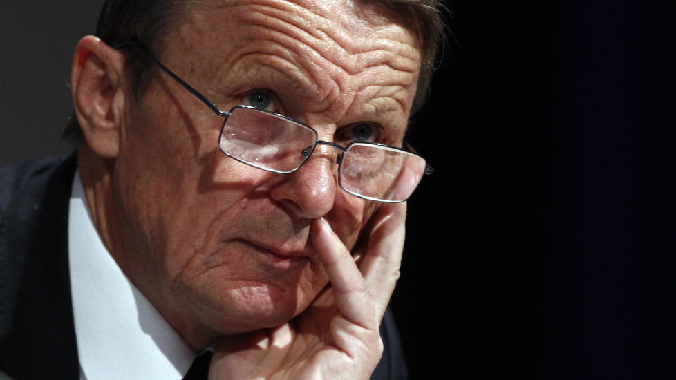 PROSENTREGNING: Adm. dir. Ole Enger i REC har det ikke lett. Aksjon�rene er redd for en spleising av aksjen. Foto: Lise �serud / NTB scanpix