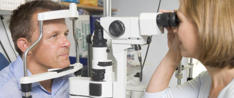 S� ofte b�r du sjekke synet