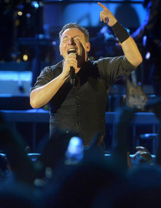 Var ikke Norge favoritten? Springsteen spilte hele «Born to run» for svenskene