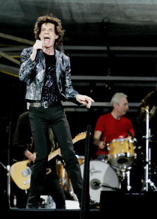 HVA SKJER?:  Blir 50-�rsfeiringen til bandet en nedtur? Har Jagger mistet apellen? n. Mick Jagger og Charlie Watts til h�yre. 
Foto:  Torbj�rn Gr�nning / Dagbladet