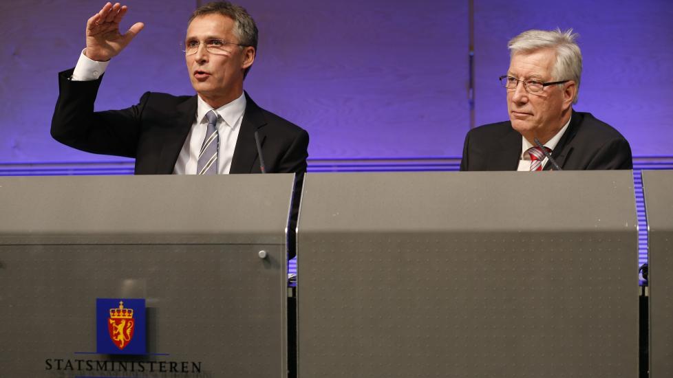 STRAMMER INN I OLJEBRANSEN: Statsminister Jens Stoltenberg la i dag fram en rekke tiltak innen bedriftsbeskatningen. Foto: Erlend Aas / NTB scanpix