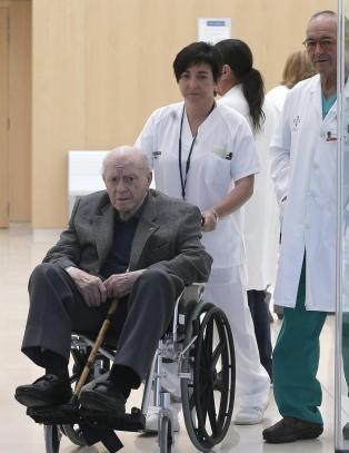 Real Madrid-legende (86) gifter seg med 36-�ring