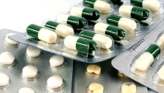 PMS-PILLER: Det finnes medisiner som kan dempe de premenstruelle plagene. Foto: COLOURBOX