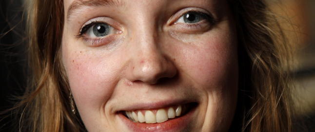 �Framleis kjenner eg grepet hans om ankelen, som ei varm fotlenke�