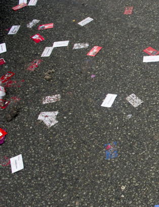 Politiet s�ker eier av turkis allv�rsjakke etter russevoldtekt