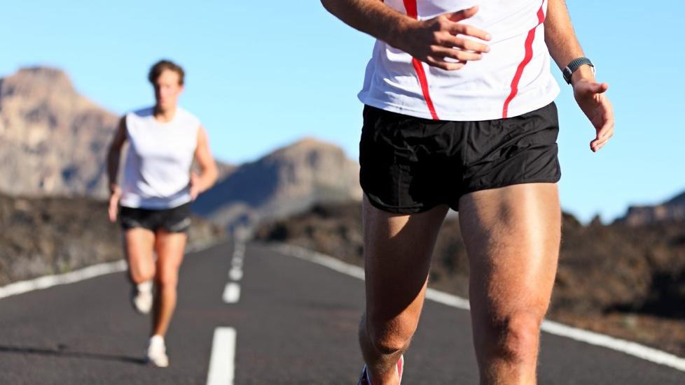 HALVMARATON: Med tre �kter i uka og en dedikert innsats er du etter bare 14 uker helt klar for � st� p� startstreken til en halvmaraton.  ILLUSTRASJONSFOTO: Thinkstock