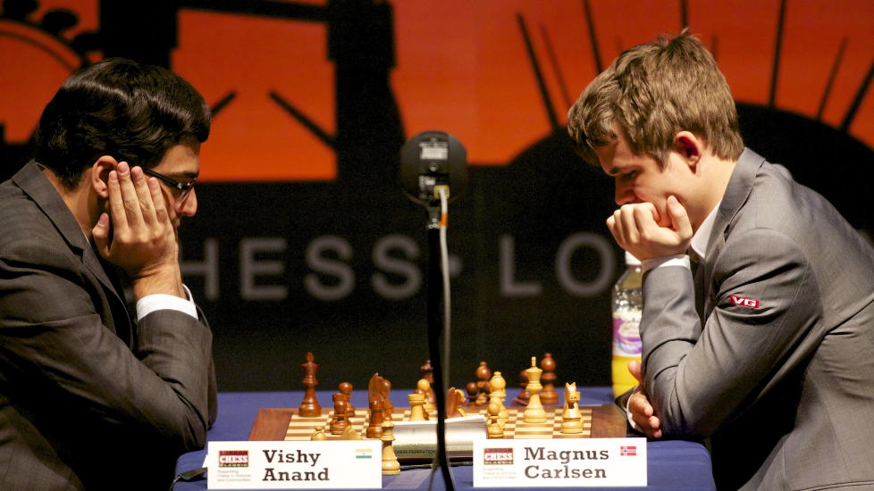 MESTERM�TE: Magnus Carlsen skal m�te Vishy Anand i India. Det tror ikke Anand er noen fordel.
Foto: Morten Rakke / NTB scanpix