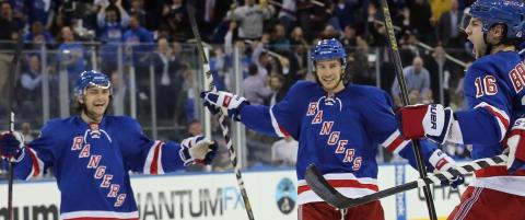 Her gliser Zuccarello etter � ha n�dd en ny milep�l