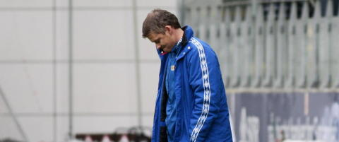 - Solskj�r b�r vurdere sin egen stilling