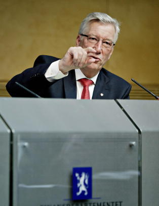 Regjeringen �ker vrakpanten igjen