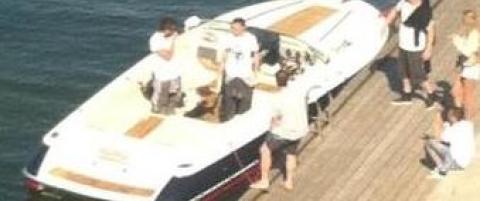 One Direction snek seg inn til Telenor Arena med b�t