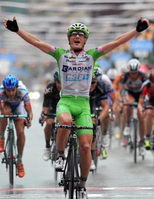 Italiensk trippelseier i Giroen