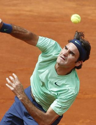 Federer tilbake med seier