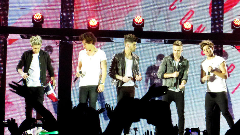 GLEDESSPREDERE: For det meste leverte One Direction gledesspredende popmusikk, skriver Dagbladets anmelder.