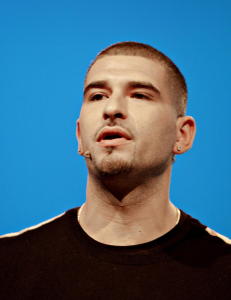 Ajkic skal trekke ungdom til NRKs valgsendinger