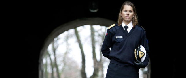 Hun fikk sjefsjobben en annen skulle hatt. Nå er hun en favoritt til å bli forsvarssjef