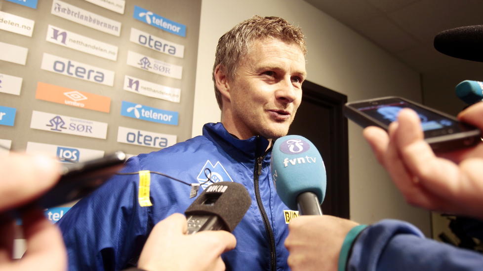 EN AV FAVORITTENE: Ole Gunnar Solskj�r er den fjerde st�rste favoritten til � ta over Manchester United hos de aller fleste store bookmakerne. Foto: Tor Erik Schr�der / NTB Scanpix