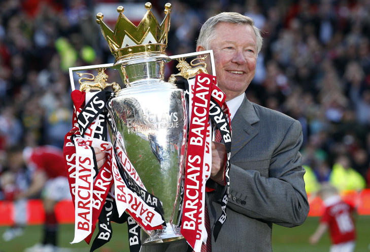 TAKKER AV: Etter 26 �r og 13 ligatitler, takker Sir Alex Ferguson av som manager for Manchester United. Foto: Reuters / NTB Scanpix