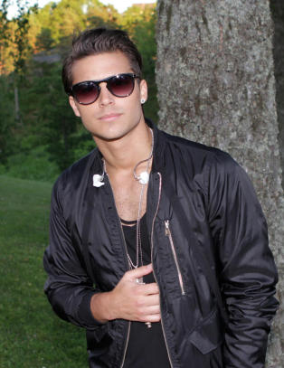 Tone Damlis duettpartner bidrar i Eurovision-finalen