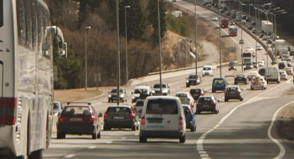 �RSAKEN: Det er ikke n�dvendigvis antallet biler som for�rsaker k�, men mangel p� planlegging og flyt hos de som kj�rer i k�en. Foto: Trafikkvideo.no