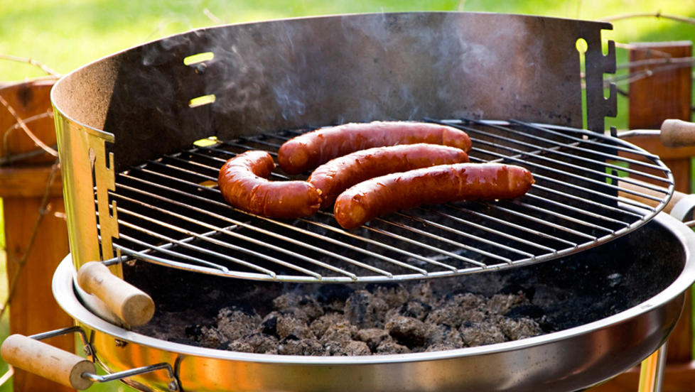 DETTE B�R DU VITE: N�r du skal g� til innkj�p av grill er det flere ting du b�r ta hensyn til. Her f�r du ekspertr�dene.  ILLUSTRASJONSFOTO: Colourbox