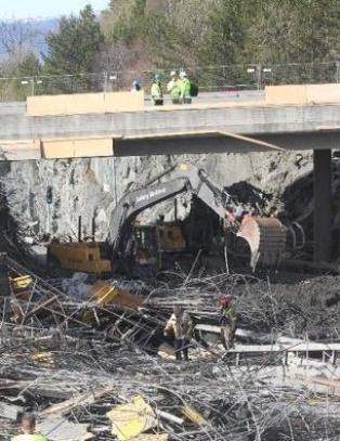 To personer savnet etter brukollapsen