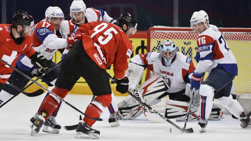 GRUPPELEDER: Med 11 poeng etter fire kamper leder Sveits gruppa til Norge. Foto: EPA / ANDERS WIKLUND / NTB SCANPIX
