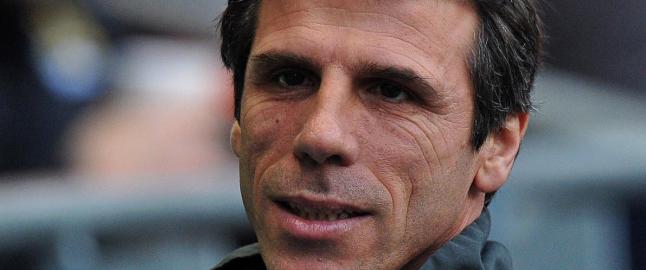 Gianfranco Zola klar for sin viktigste kamp