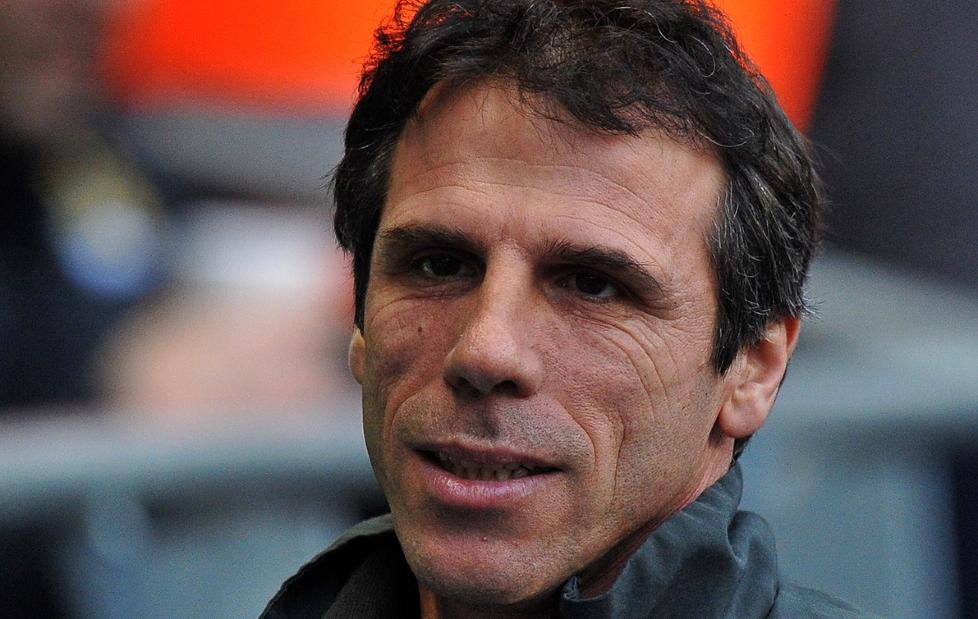  BEKYMRET:  Gianfranco Zola tapte den f�rste av to oppgj�r i oppgj�rskampen til Premier League. Foto:  AFP/PAUL ELLIS