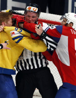 Tollefsen utestengt igjen