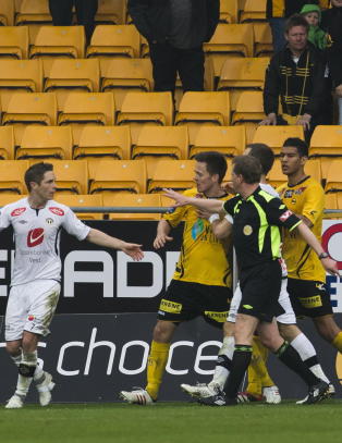 Lillestr�m reddet av straffem�l