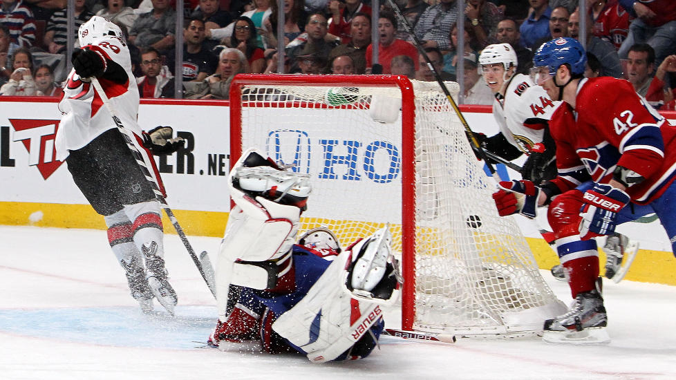 TOM�LSCORER: Her scorer Ottawas Cory Conacher (tr�ye nummer 89) sitt f�rste mot Montreal i natt. Foto: Francois Laplante//Getty Images/AFP/ NTB SCANPIX