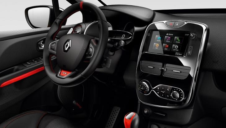 ARBEIDSPLASSEN: Gode seter, god ergonomi og god brukervennlighet kjennetegner Clio. Det samme gjelder for RS. Ting ligger med andre ord til rette for � fokusere p� kj�ringen - ikke alt annet. FOTO: Renault