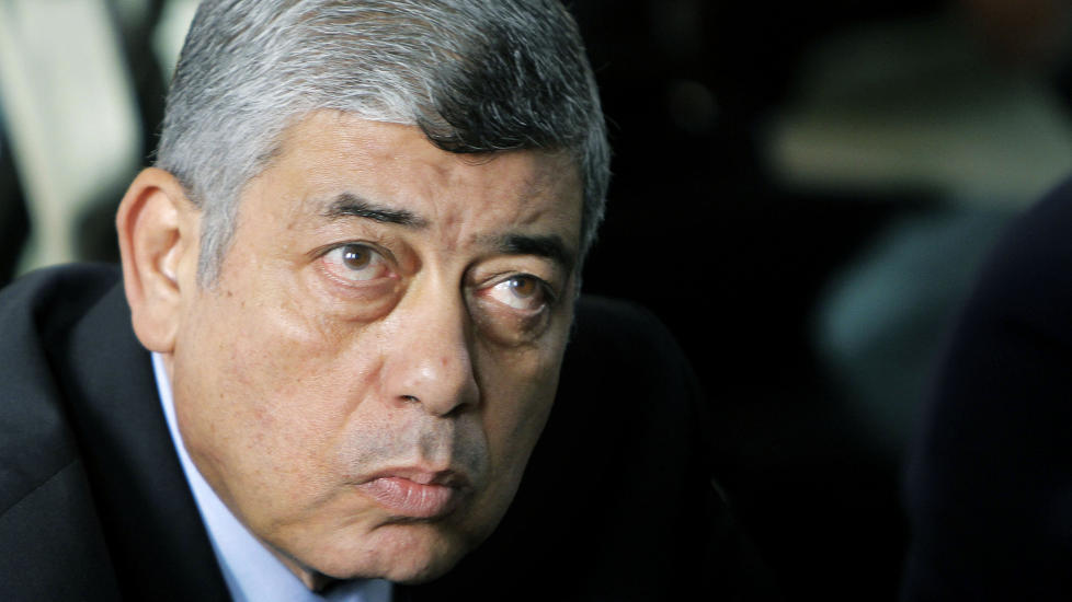 TERROR: Egypt opplyser � ha stanset en terrorcelle som planla angrep mot en vestlig ambassade. Cellen har b�nd til al-Qaida, if�lge Egypts innenriksminister Mohammed Ibrahim (avbildet). Foto: Amr Nabil / AP Photo