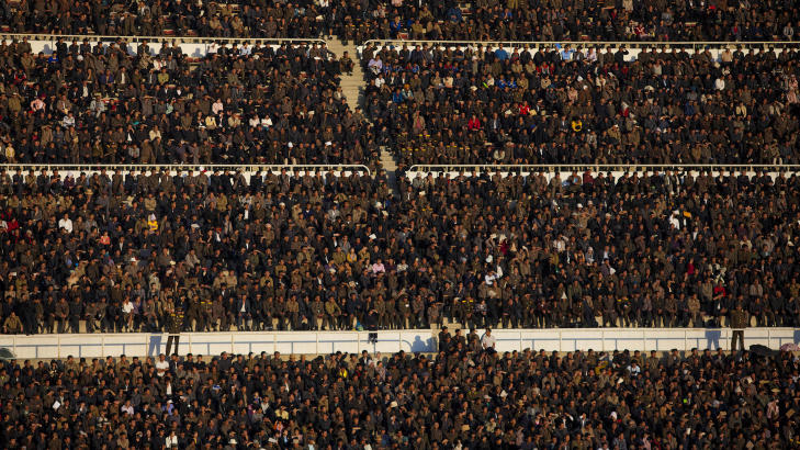 FULL STADION: Dette bildet er tatt p� Yanggakdo stadion i Pyongyang. Foto: David Guttenfelder/ AP/ NTB Scanpix
