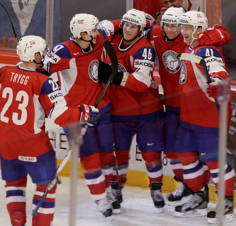 Norge m�ter Sverige i  neste �rs ishockey-VM