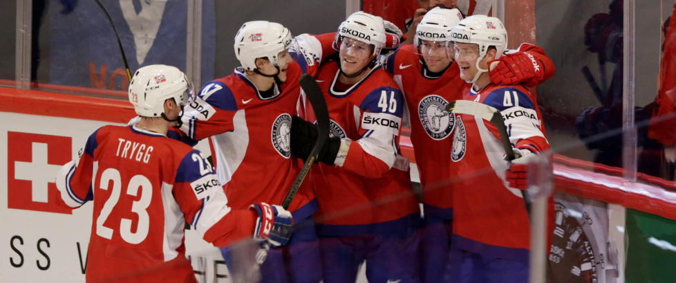 Skr�der med festaften i jubileumskamp