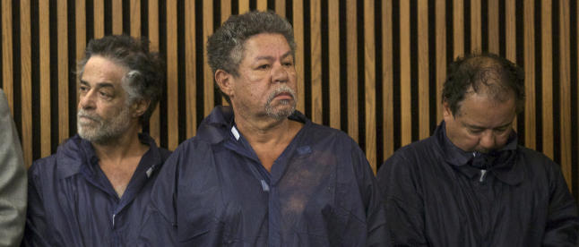 - Jeg h�per han r�tner i fengsel