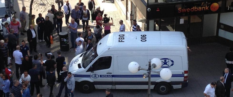 Svensk politiet jakter to ranere som forsvant p� moped