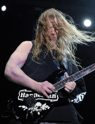 Spredte feil rykte om metallgitarists d�ds�rsak