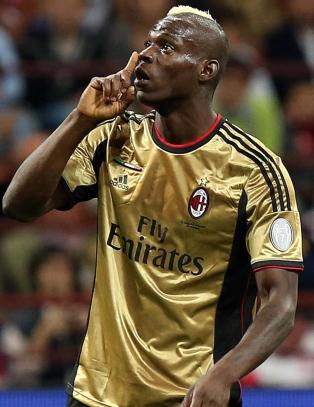 FIFA-presidenten rystet av rasisthetsen mot Balotelli