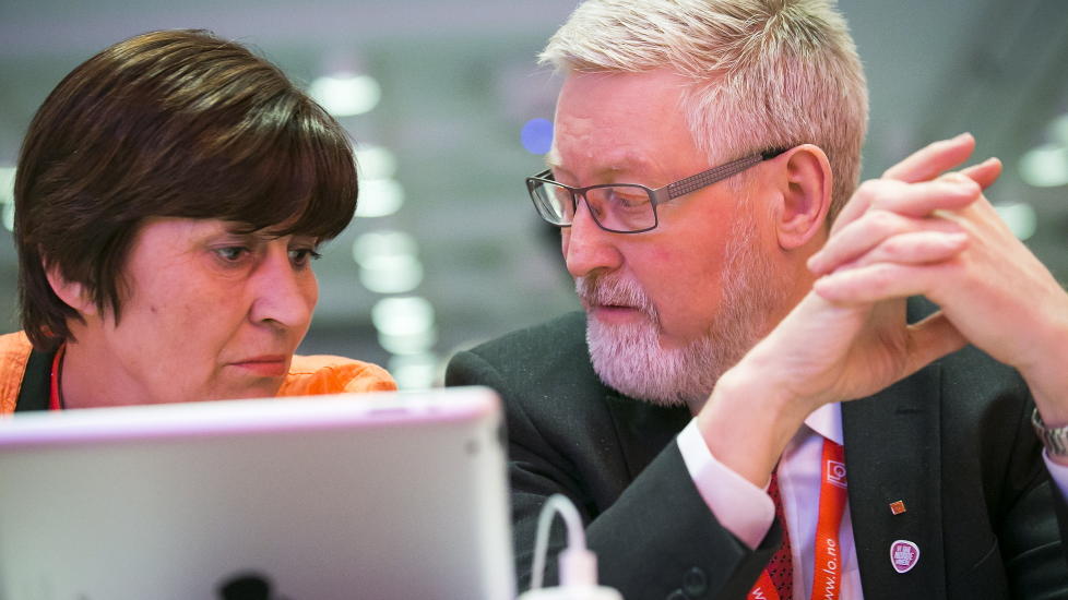  NY LEDERDUO:  Nyvalgt LO-leder Gerd Kristiansen og  nestleder Tor-Arne Solbakken under den siste LO-kongressen.  Foto: Heiko Junge / NTB Scanpix.