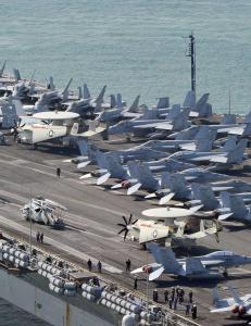 Provoserer Nord-Korea med et av verdens st�rste krigsskip