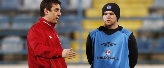 Neville tror Rooney ombestemmer seg igjen