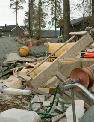 S� mye rot m� du t�le av naboen