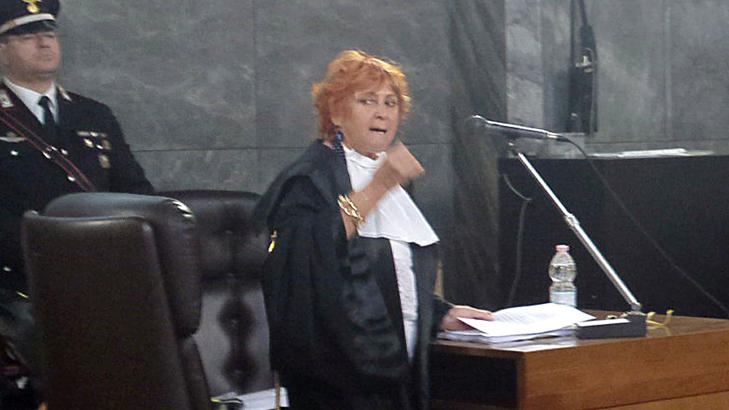 AKTOR: Aktor Ilda Boccassini holdt i dag sin avslutningsprosedyre i retten i Milano. Dommen er ventet � komme i slutten av mai. Foto: AP Photo/Antonio Calanni/NTBscanpix