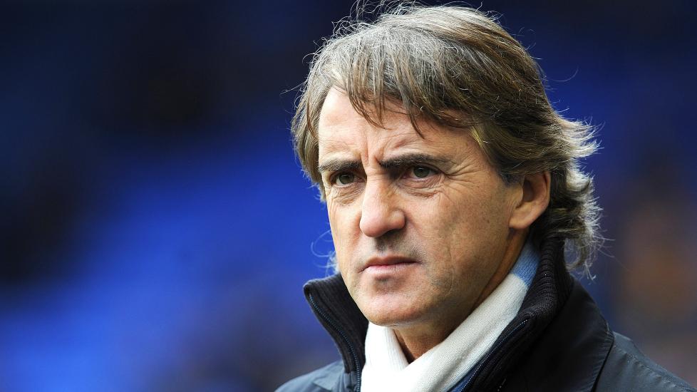  FERDIG:  Ettter flere dager med spekulasjoner og rykter bekrefter Manchester City at Roberto Mancini er ferdig som manager i klubben. Foto:   EPA / PETER POWELL / NTB Scanpix