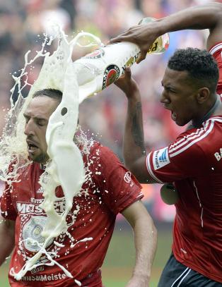 Nekter � snakke med lagkameraten etter �l-dynking