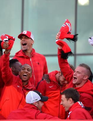 Manchester United hyllet av fansen